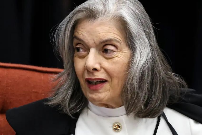 Cármen Lúcia diz que STF manterá defesa da democracia