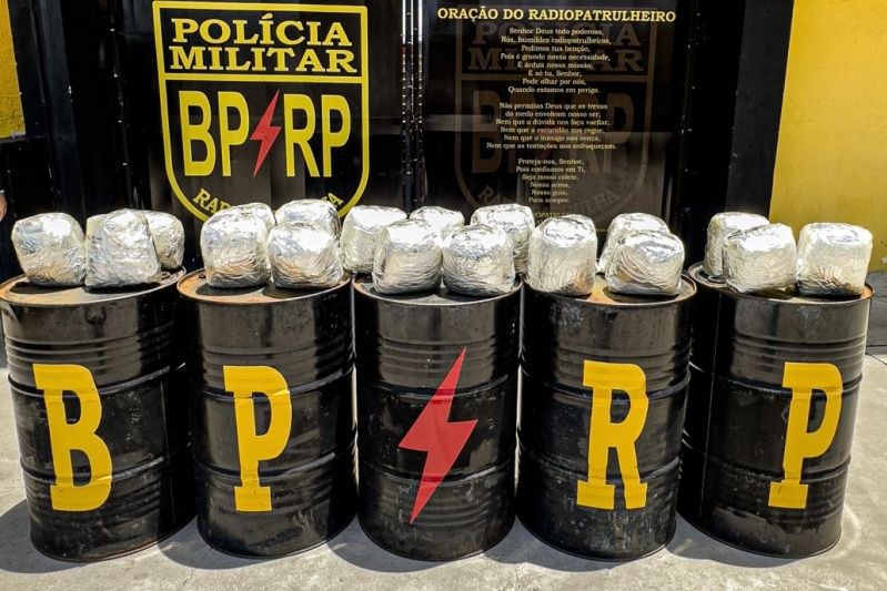 Polícia Militar prende homem com mais de 20 kg de maconha