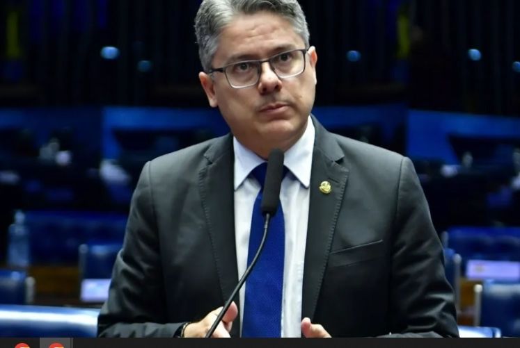 Alessandro defende equilíbrio em debate sobre adolescentes infratores