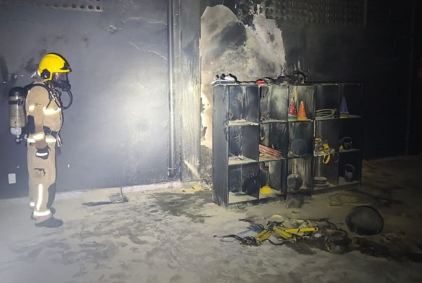 Bombeiros atendem princípio de incêndio em academia de Aracaju
