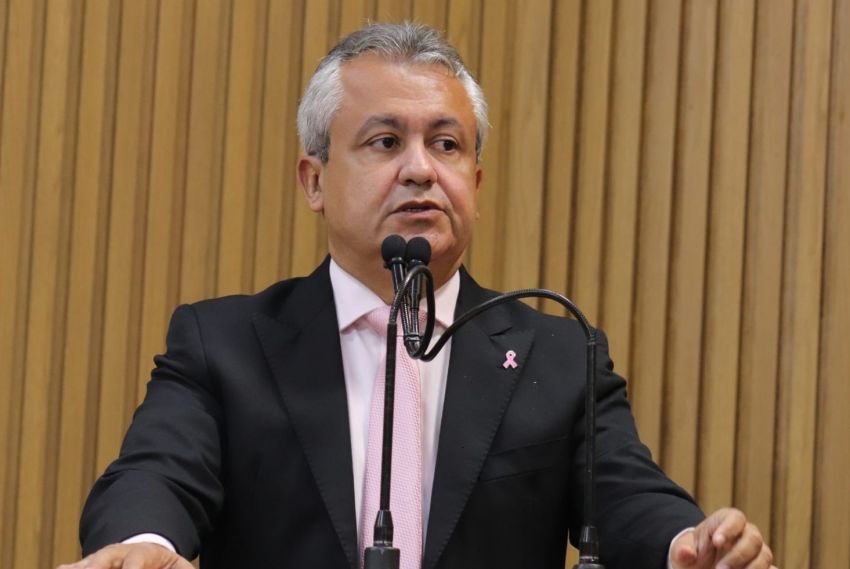 Elber denuncia aumento de cargos comissionados na gestão de Emília Corrêa