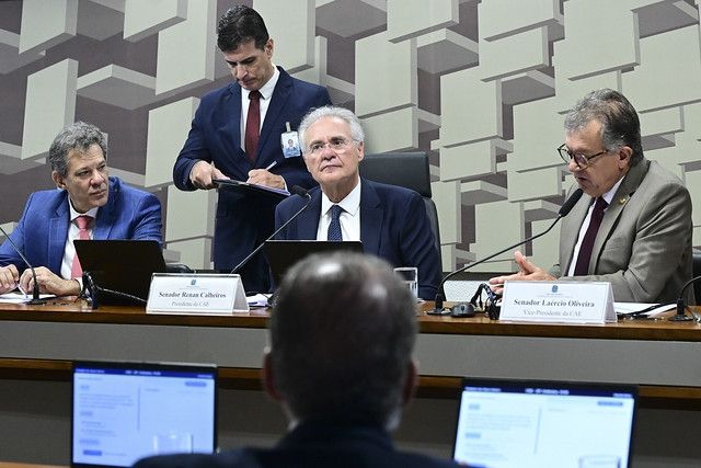 Laércio cobra da Fazenda a desoneração da folha de pagamento
