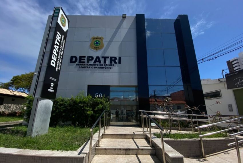 Depatri indicia funcionários de restaurante por furto qualificado em Aracaju
