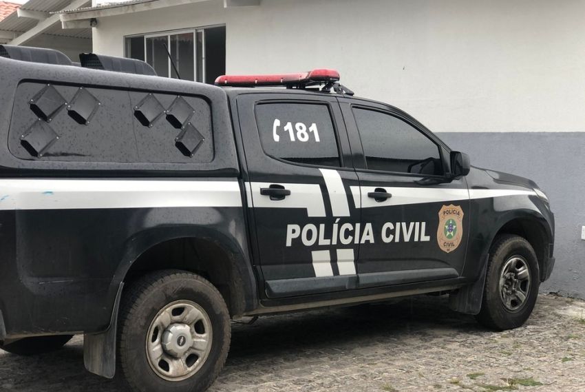 Casal é preso por tráfico de drogas e posse ilegal de arma em Sergipe