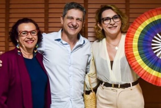 Rogério se reúne com Linda e Sônia Meire