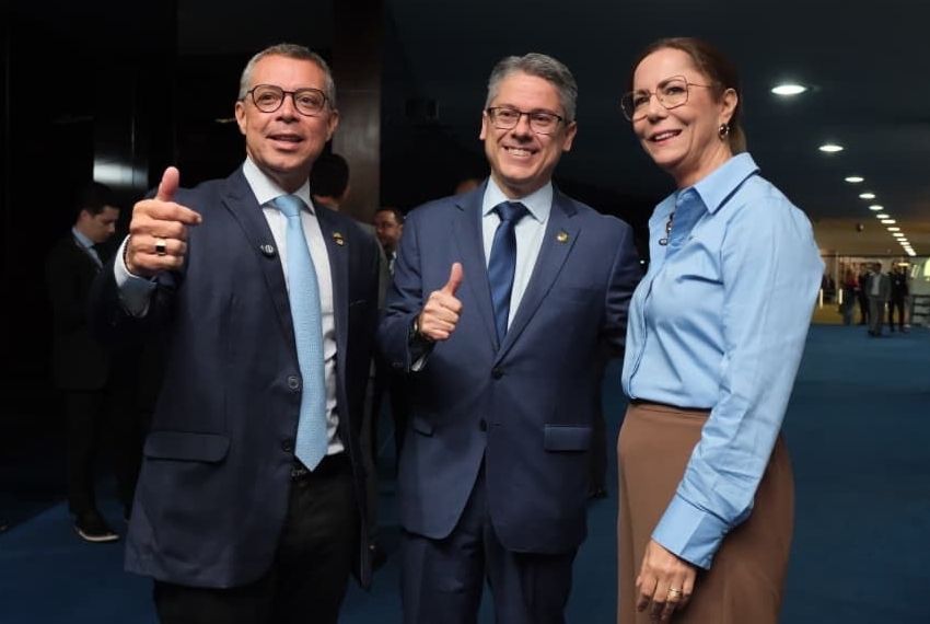 Delegada Katarina reforça compromisso com a segurança em reunião da bancada