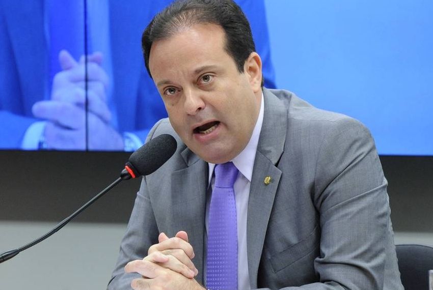 Deputados defendem André Moura após polêmica com CPI do INSS