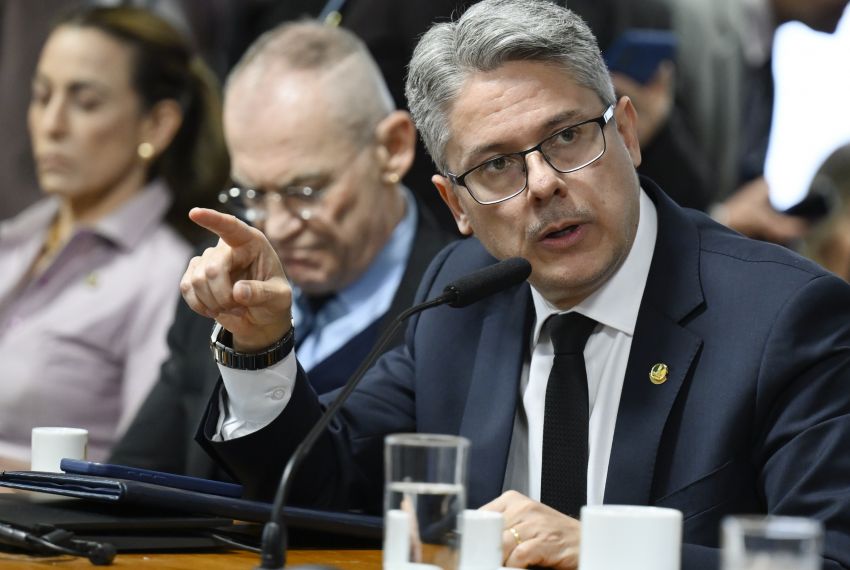 CPI do Crime Organizado ouvirá ministros, diretores da PF e governadores