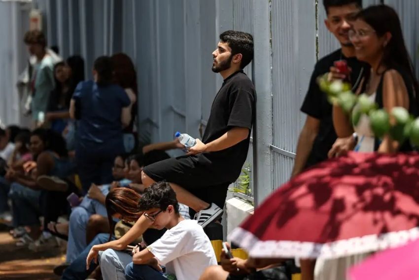 Inep anula três questões por suspeita de vazamento