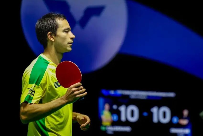 Calderano cai para chinês na semi e leva bronze na Copa do Mundo