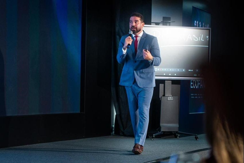 Dr. Marlon palestrou no Expand Brasil