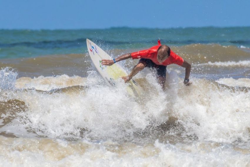 Surf Brasil Master 2026 movimenta esporte e turismo em Sergipe