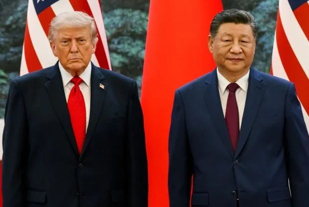 Trump diz que Xi ofereceu ajuda para reabrir Hormuz e negou ao Irã