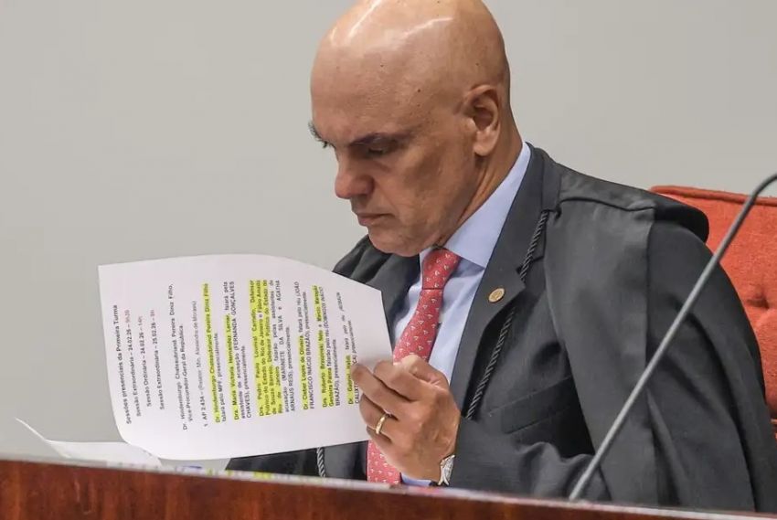 Moraes cobra ação do governo brasileiro para extradição de Zambelli