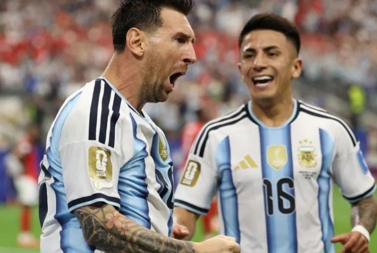 Maior artilheiro das Copas! Messi marca 2 e Argentina vence a Áustria