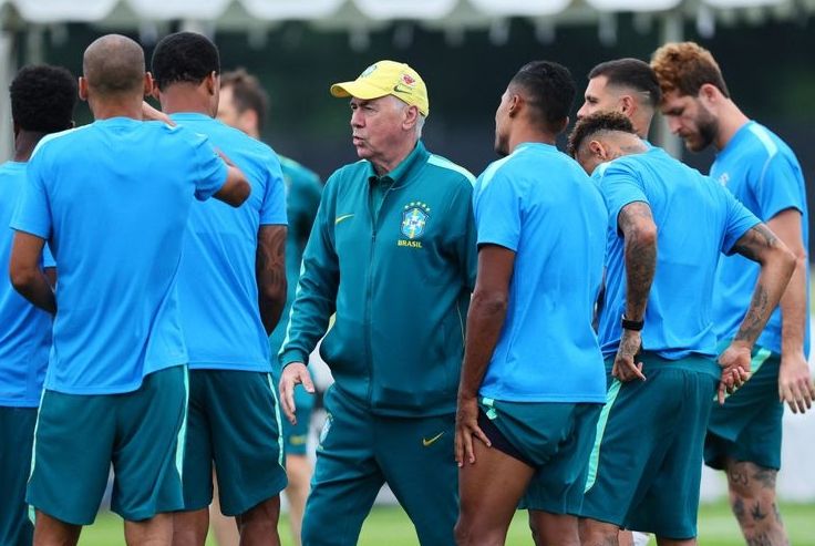Com dúvida na direita, Brasil encerra preparação para encarar Escócia