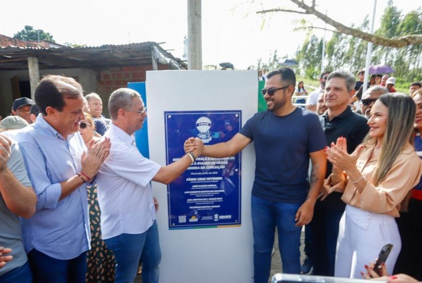 Estado entrega obras que melhoram mobilidade e infraestrutura em Riachuelo