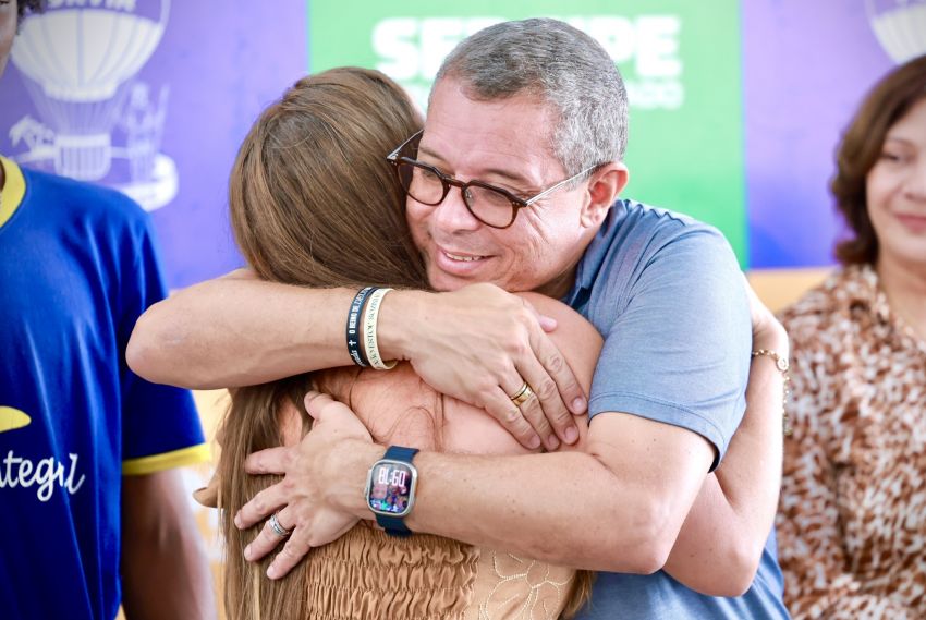 Fábio Mitidieri lidera intenções de voto em Aracaju, afirma pesquisa França