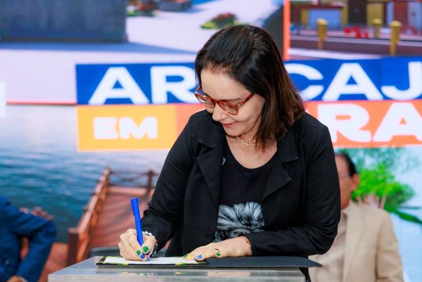 Emília assina quatro novas ordens de serviço e amplia investimentos