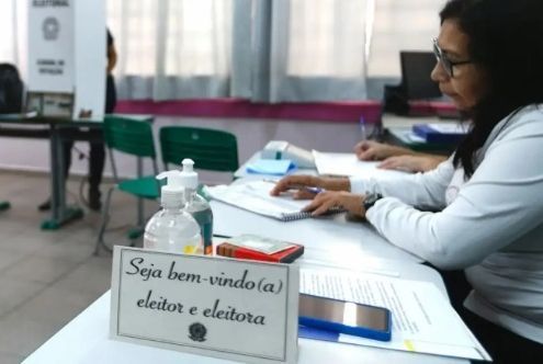 Justiça Eleitoral começa a convocar mesários