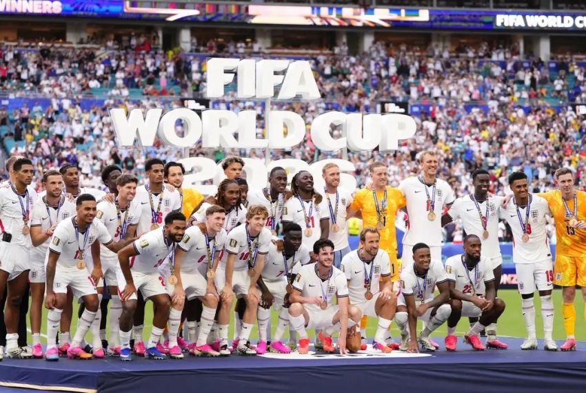 Inglaterra leva 3ª lugar e Mbappé vira maior artilheiro das Copas
