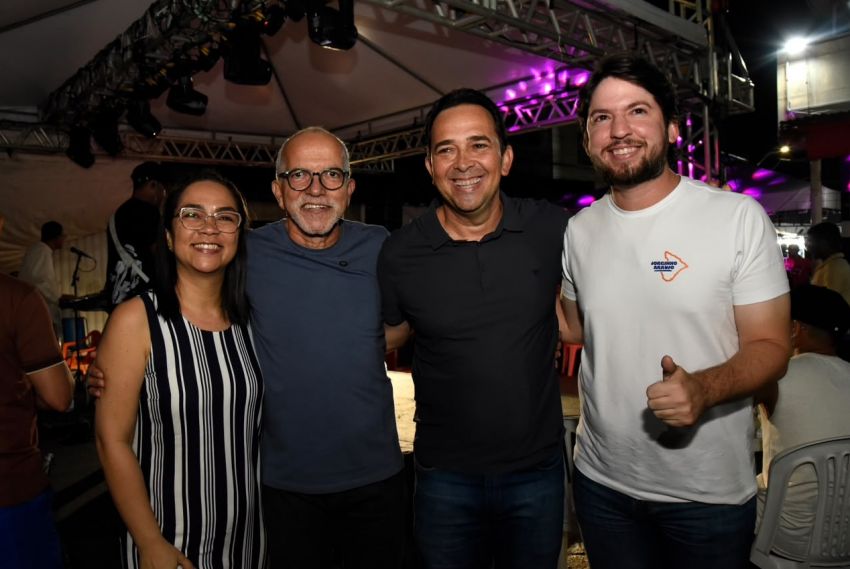 Edvaldo Nogueira cumpre agenda na capital ao lado do vereador Fábio Meireles