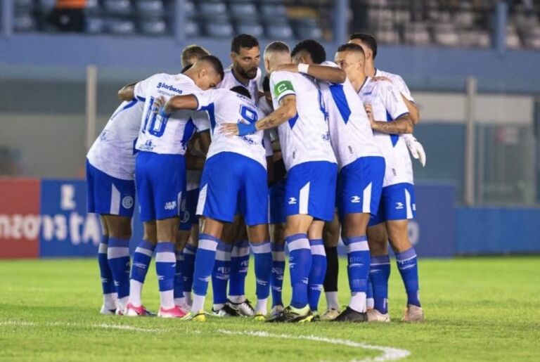 Confiança leva virada do Paysandu e segue na lanterna da Série C