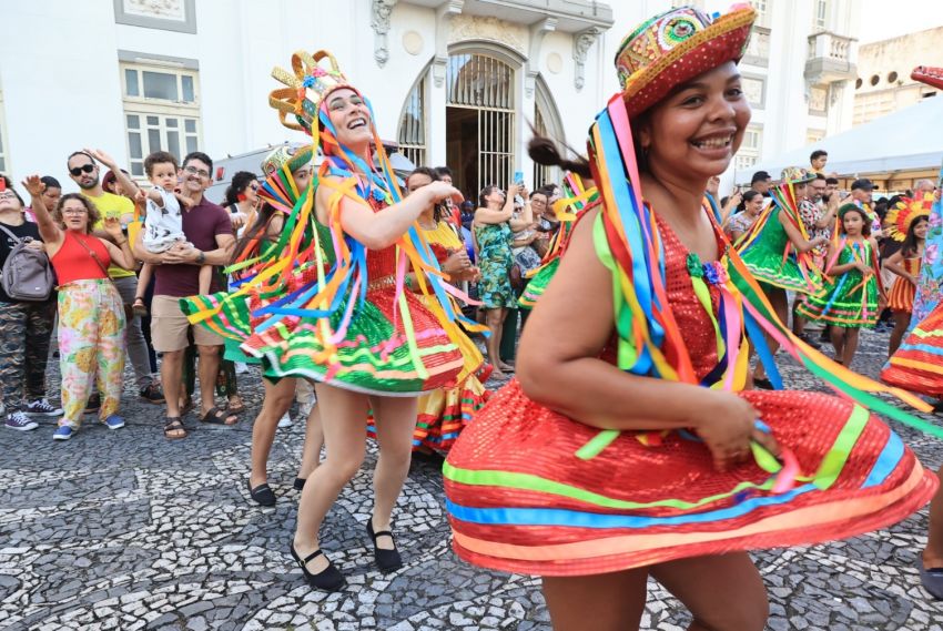 Cortejo Folclórico da Aldeia Sesc de Artes reúne 37 grupos em Aracaju