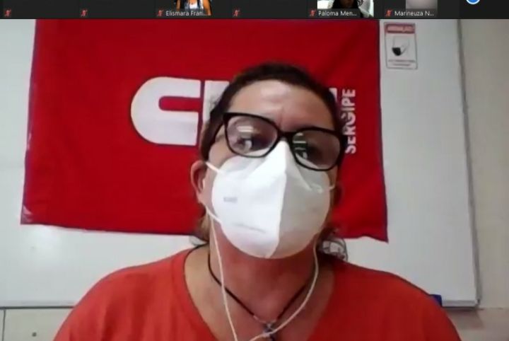 Em assembleia unificada, professores reafirmam greve em defesa da vida