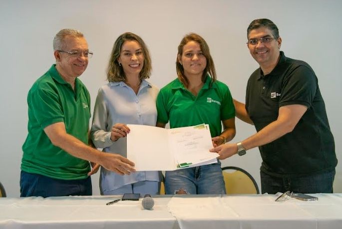 Banese Card é patrocinador oficial da sergipana lutadora de MMA Eduarda Ronda