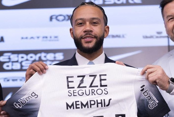 Corinthians inscreve Memphis Depay na Sul-Americana