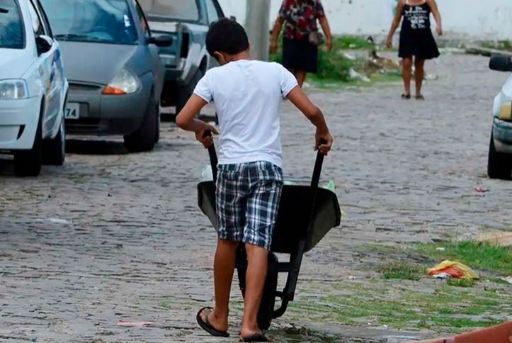 Nordeste lidera casos de trabalho infantil, segundo IBGE