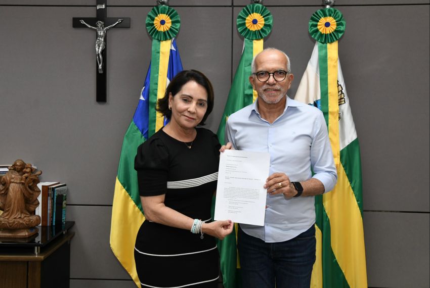 Prefeita eleita Emília Corrêa formaliza equipe de transição em Aracaju