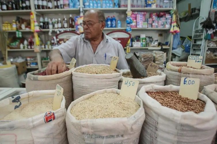 Clima e foco em exportação explicam alta de alimentos no longo prazo