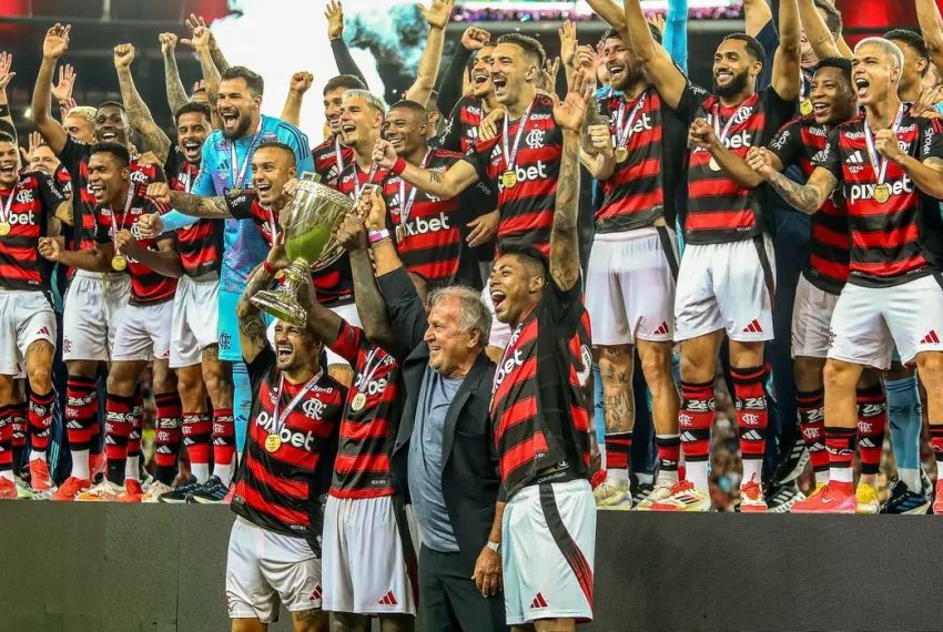 Flamengo é bicampeão após empate sem gols com Fluminense