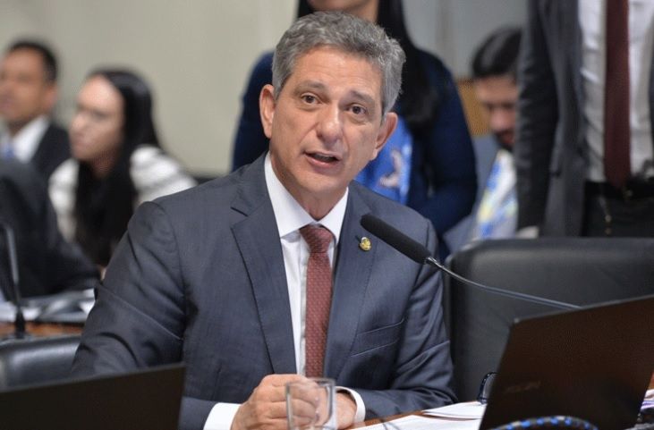 senador Rogério Carvalho fala sobre comércio brasileiro