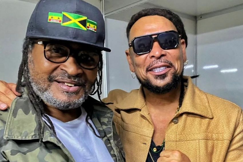 Jau e Edson Gomes embalam pôr do sol com show especial