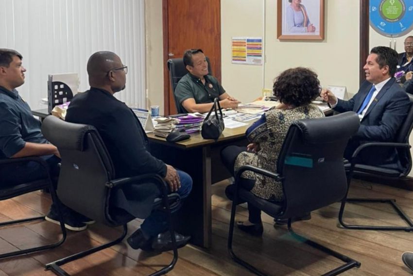 Secretário de Turismo de Camaçari visita Aracaju