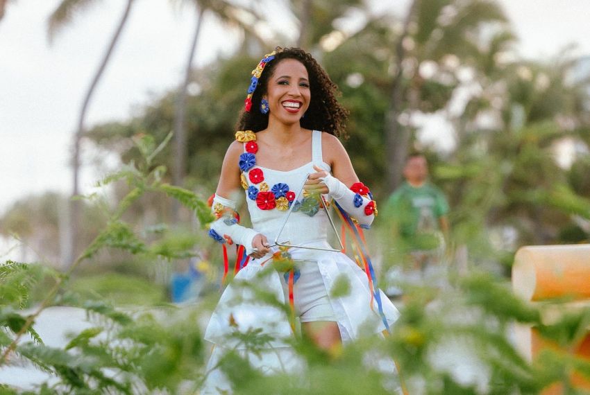 Maíra Carvalho une música, território e identidade cultural