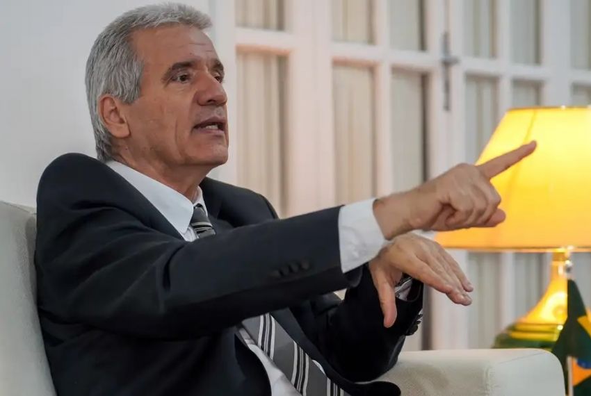 Embaixador de Cuba chama de genocídio medidas de Trump sobre petróleo