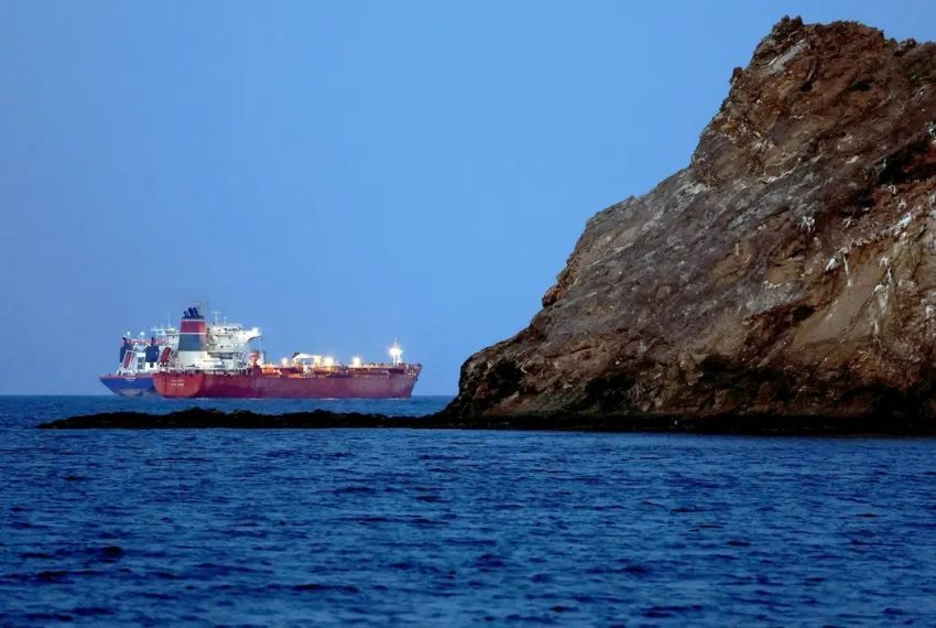 Iranianos ameaçam bloquear comércio marítimo após cerco naval dos EUA