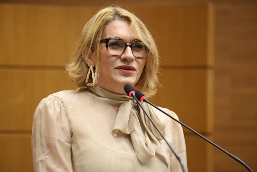 Linda Brasil critica venda da Deso para a Iguá