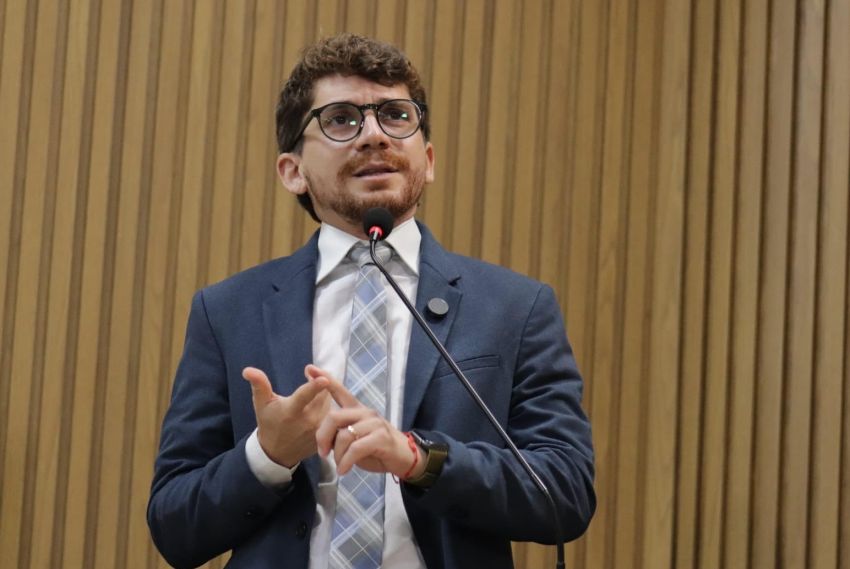 Breno Garibalde crítica falhas no transporte público de Aracaju