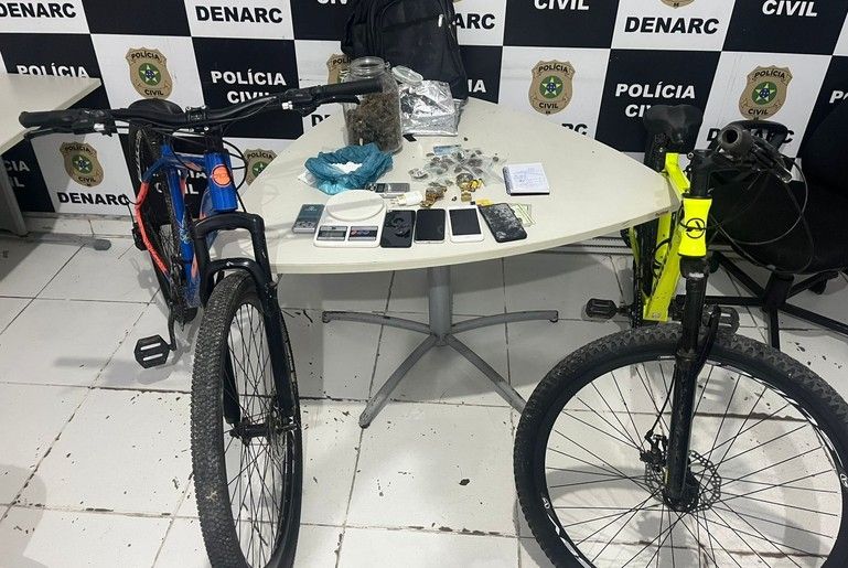 Trio é apreendido por tráfico e roubo de bicicletas no Bugio