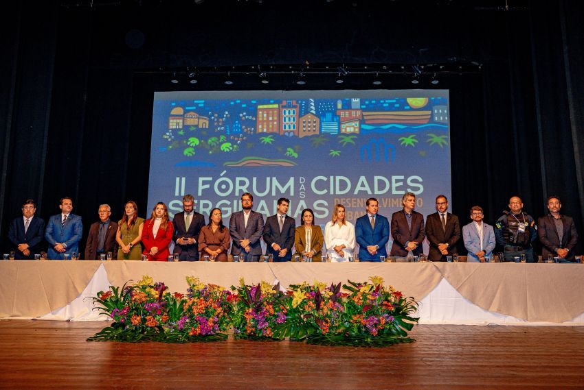 Prefeita participa do II Fórum das Cidades e enfatiza importância do Plano Diretor