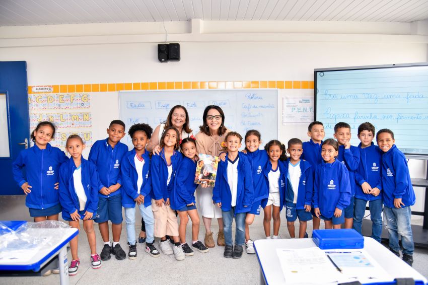 Emília lança Plano da Primeira Infância e convoca 70 professores