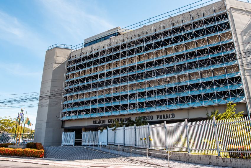 Governo de Sergipe decreta ponto facultativo na sexta-feira, dia 5