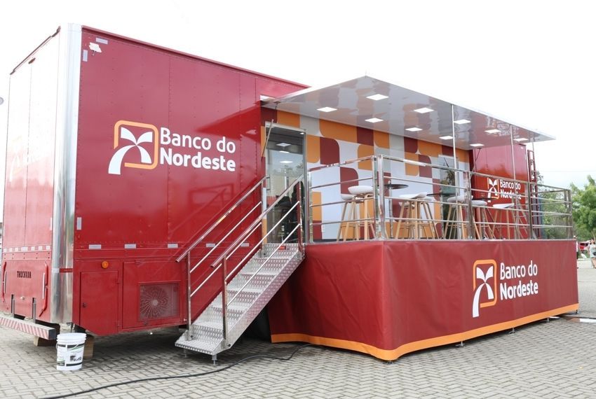 Carreta BNB impulsiona novos negócios na 58ª Feira do Caminhão