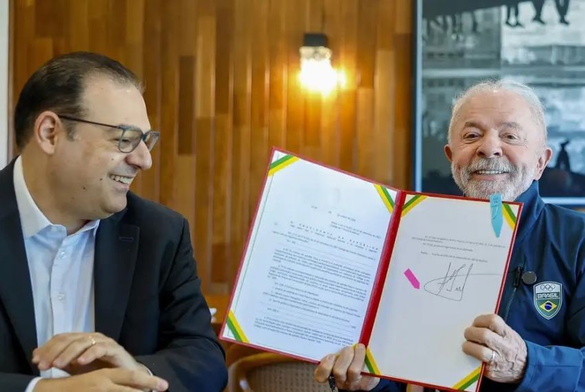 Lula sanciona lei que garante renovação automática da CNH