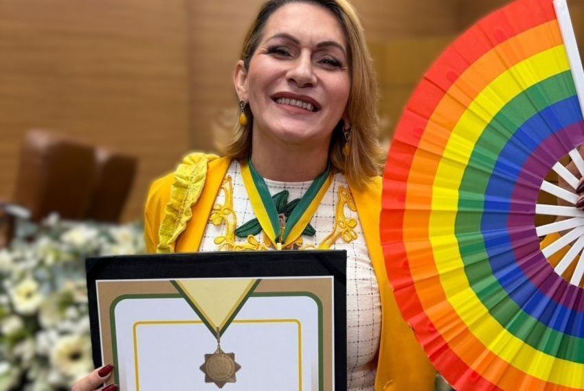 Linda Brasil recebe honraria da Alese em Sergipe